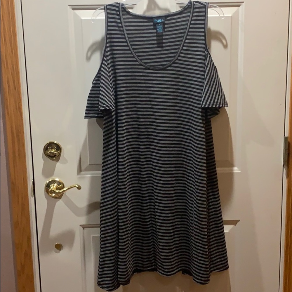 rue+ Cold Shoulder Dress